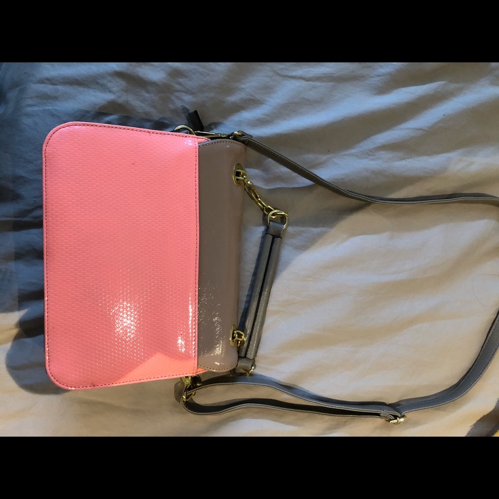 Handbag - Picture 3 of 3